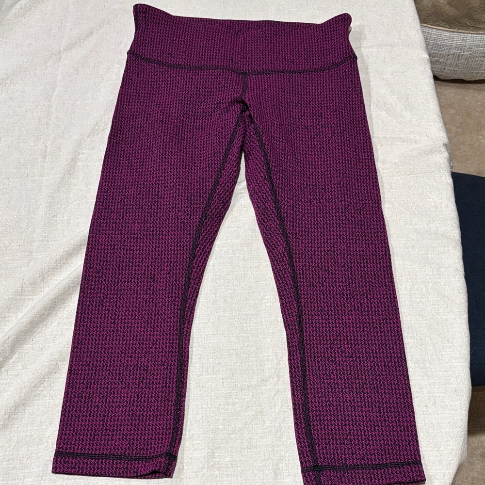 🏋️‍♀️💗 Lululemon wunder under low rise Magenta Leggings size 6